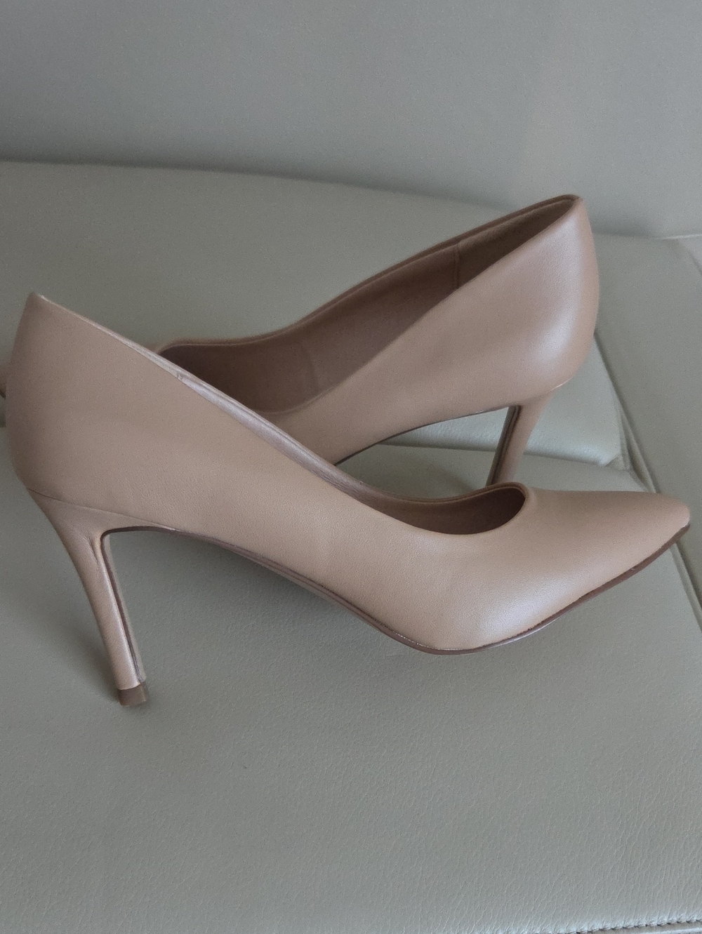 Xappeal Blush Tan Pointed-Toe Kitten Size: 7.5